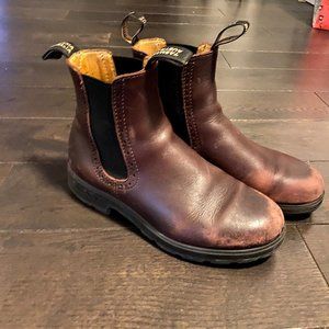 Blundstone #1630 size 8